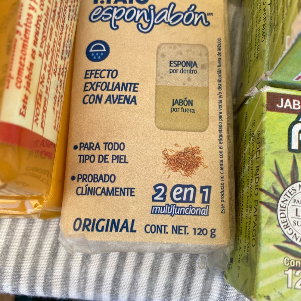 2 en 1 Multifunctional Exfoliating Soap